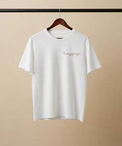 L'amour Gagne Toujours - Custom Unisex T-Shirt